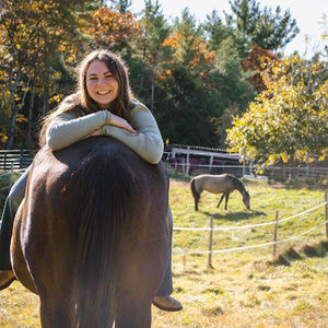 Meet your Posher, Aari